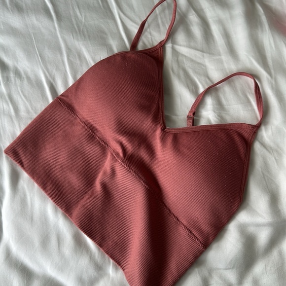 Set of 2 cropped tank tops - padded - Picture 2 of 4